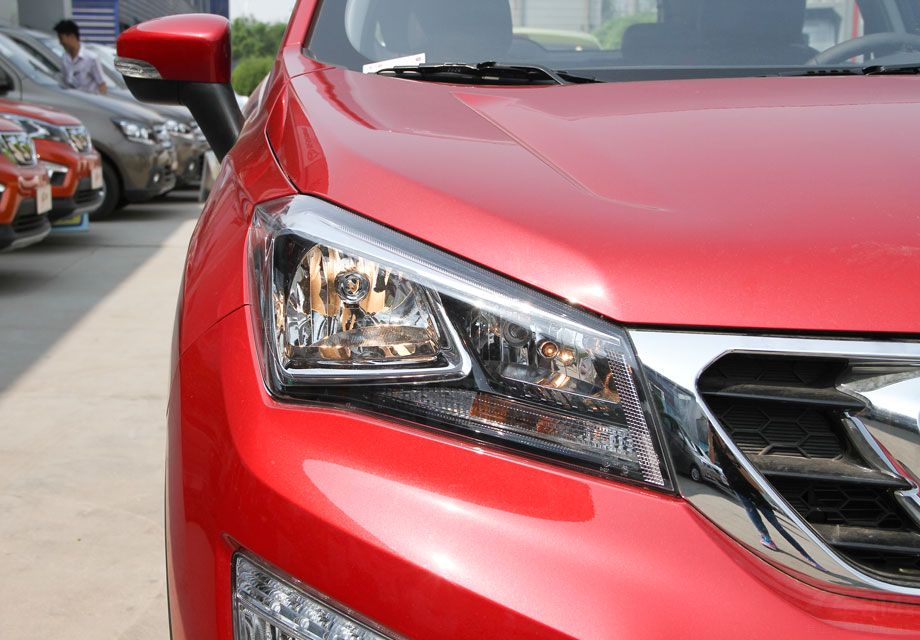 �������������������ĳ�����Ϊ�г�������ܺ�˫ɫ��Ϳװ�ļ��룬��θ�ʮ�ַḻ��