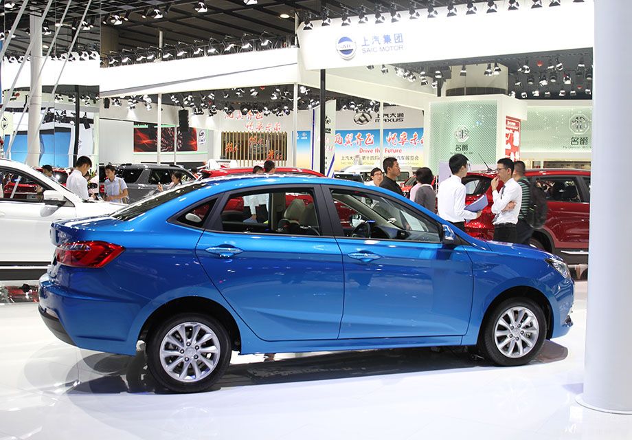 �������棬����V7����1.6L��Ȼ������������1.0T������ѹ�������ɹ�ѡ��