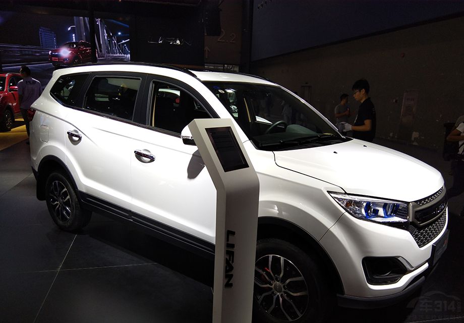 ��������Ǳ����Ϊ�����������ĳ��ͣ�����8��ļ۸�ӵ����SUVӲ�ʵ����Σ�7����ʵ�ÿռ䡣