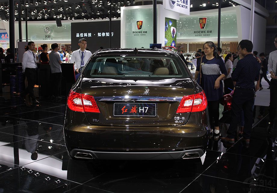 ����H7 �Ƴ������ܶ��˶��������������������п����ʵ��һ�δ�����������Ʒ�ơ�2015���ϰ����1777̨����������������С�ڳ��͵�Ⱥ�塣