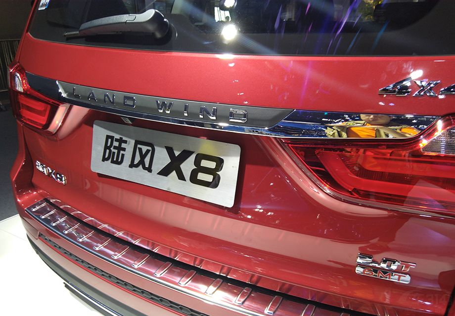 �������棬�����ͷ�����ƥ��Ľ���6���ֶ������䣬����ͷ�����ƥ��Ľ���5���ֶ������䡣