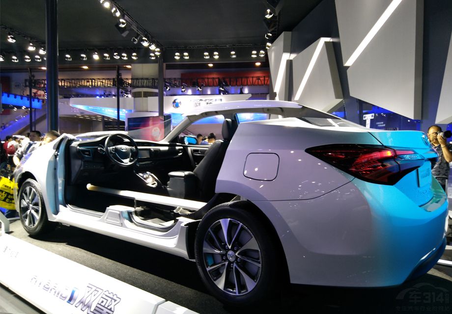 ��϶���ϵͳͨ������ʱ�ƶ��������պ�������ʻʱ��ʣ���������������س�磬�������������˷ѡ�