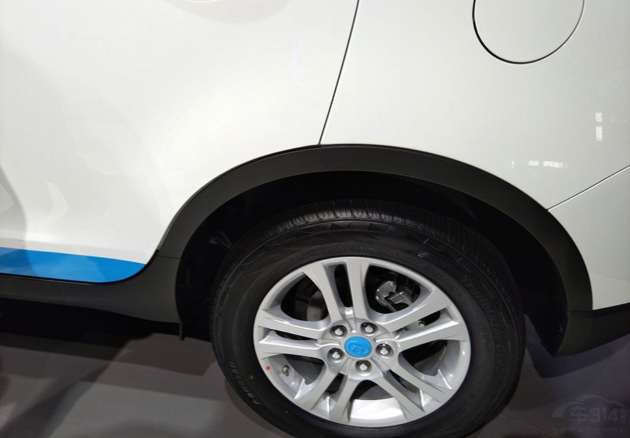 ��̩XEV260�ĳ����ߴ�Ϊ4426mm*1862mm*1683mm�����Ϊ2640mm��