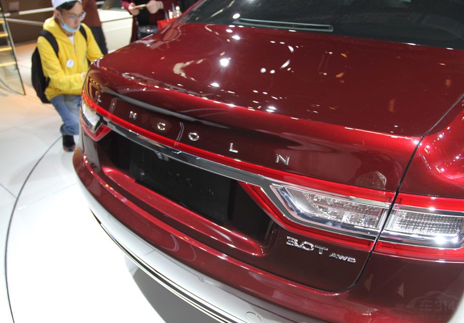 2.0T���Ͳ���ǰ�����֣�3.0T���Ͳ������������֡�