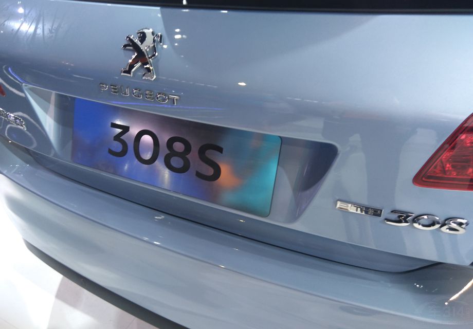 ����Щ������ͣ��ټ��Ͻ�С�ĳߴ磬����ȥ�к�ǿ�ľ����С�