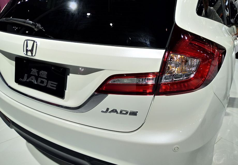 �ܵµ��Ǳ��̲����˺�˼��һ����ȫҺ��������ź�ǿ�ĿƼ��У����ܵ�A����ä����С�����ʻ��