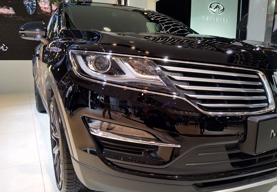 �ᴩʽ��β�����ʹ�����ͺ�β�������������������ں�����һ��