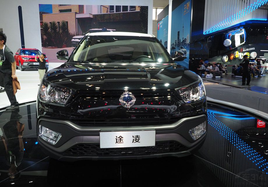 ��Ϊ��ά���ļӳ��泵�ͣ������ӳ���235mm�������ṩ���������Ρ�