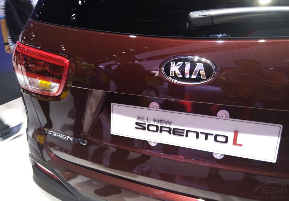 �и��䳵�ͻ��䱸�����μ��ȡ������̼��Ȼ���ȫ���촰�����÷ǳ��ḻ��