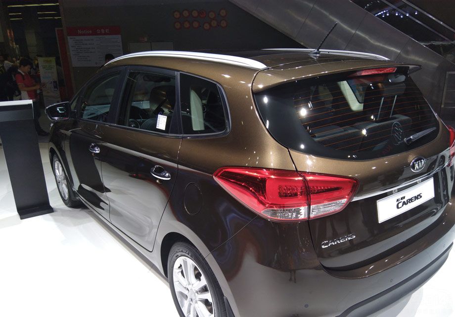 ���ĳ����߷ֱ�ﵽ4525mm��1805mm��1605mm�����Ϊ2750mm��