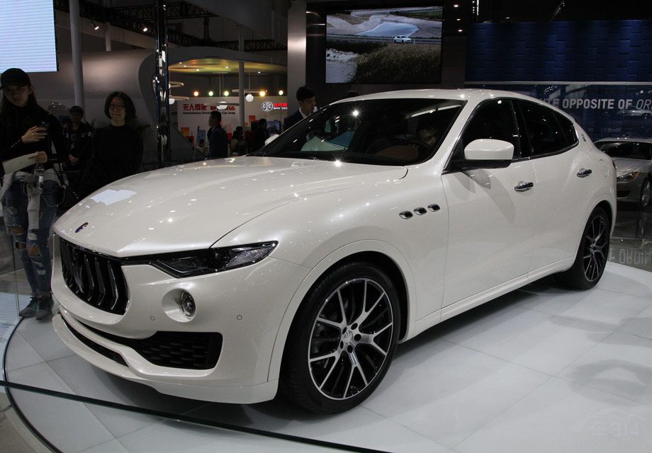 ��ɯ����Levante������SUV���Ĳ�ͬ���ǲ������޿��ŵ���ƣ����˶������е��ס�