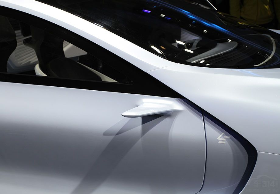 ���ĳ����߷ֱ���3465/1625/1530mm�����Ϊ2345mm��