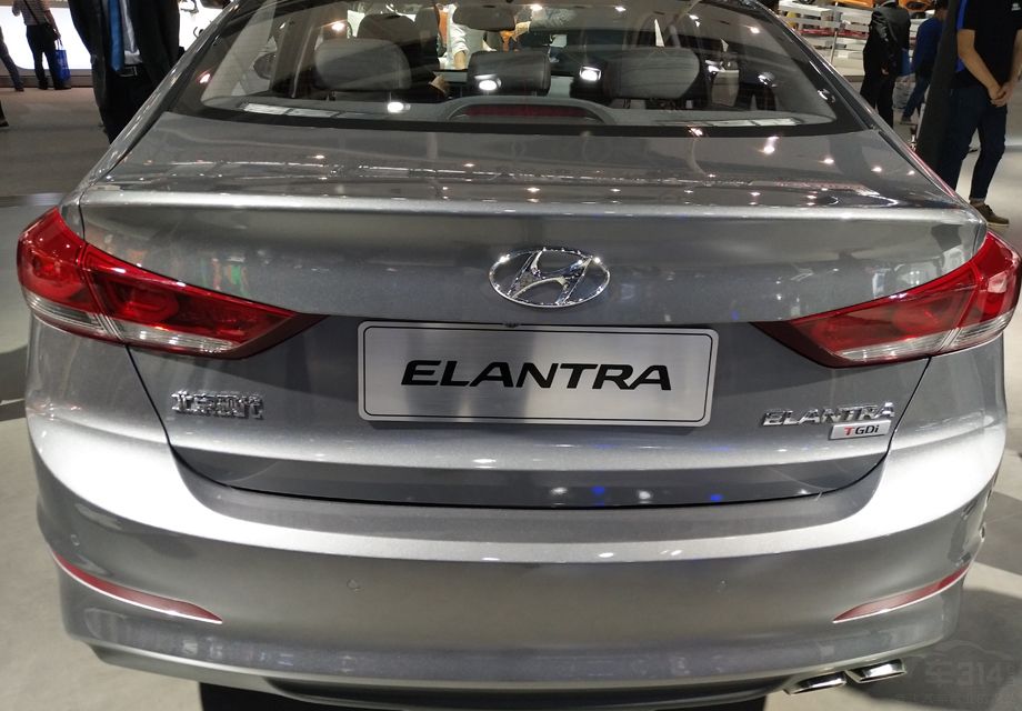 �춯�䱸������һ����BlueLink�˻�����ϵͳ��֧��CarPlayϵͳ��