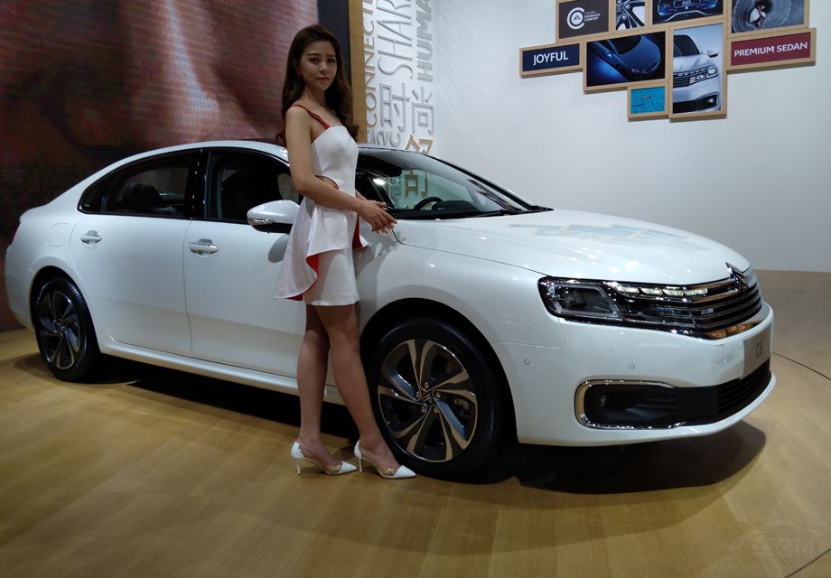 ����콢����ӵ����2.9�׵ĳ�������3���ɵ�������ʽҺѹ����ϵͳ