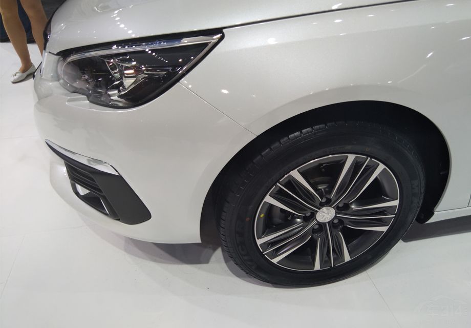 ��һ���������308���ֿ�308S���ͻ����ϣ������˱����µļ���ʽ����Ƹ�ǰ��դ��