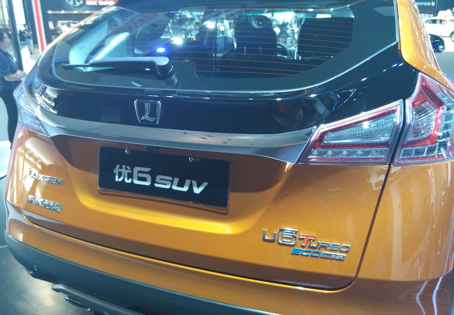 ������ȷʵ��ʱ�У�ǰ���󵨵����ͼ��߱�ʶ�ȣ�������һ������û�л�ͷ�ʡ�