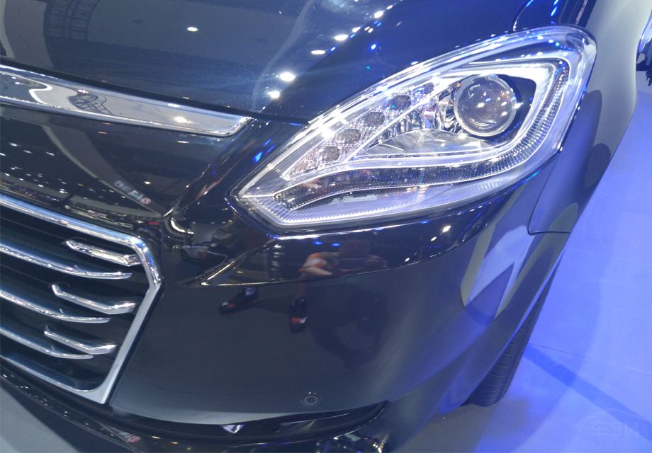 �������棬�³��������ṩ2.0T��2.2T�������ͷ�������ƥ��6���Զ������䡣