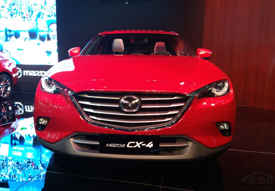���Դ�CX-4�ǷǺ���Ʒ�Ƶ��׿��˶�SUV���³���Ȼ����CX-5��ͬ��ƽ̨������������ǲ��컯�Ķ�λʹ�������������졣