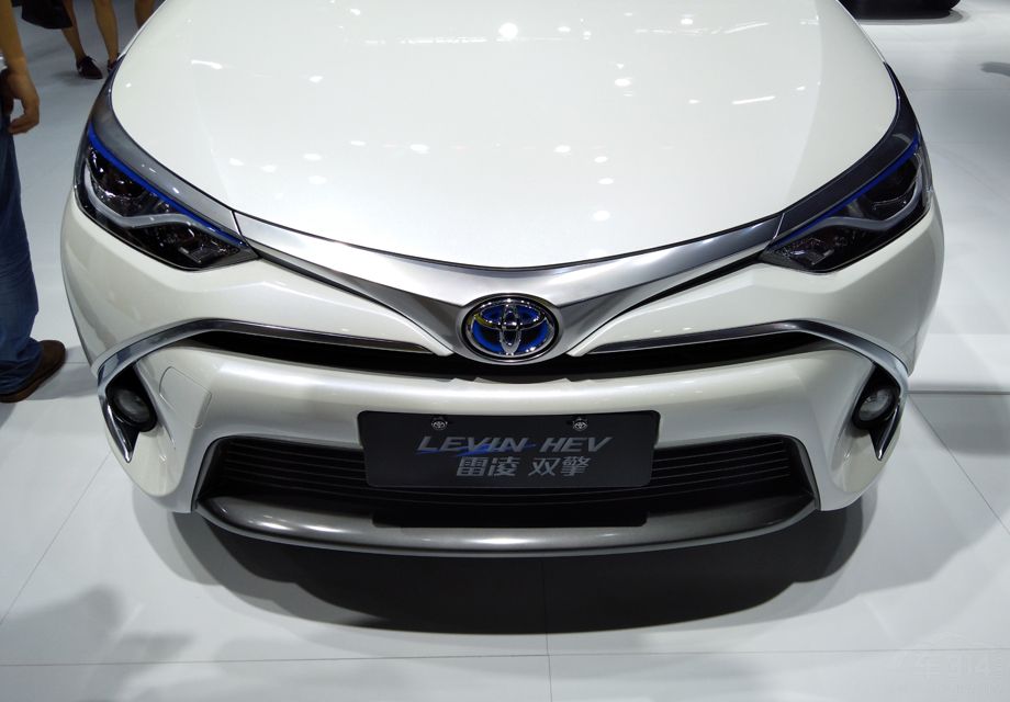 ���춯���͵İٹ����ۺ��ͺĽ�Ϊ4.2L������Խӵ��Խʡ�ͣ������ڸ�����ʻ���ͺ�Ҳ����5L������Ч���ǳ������ԡ�