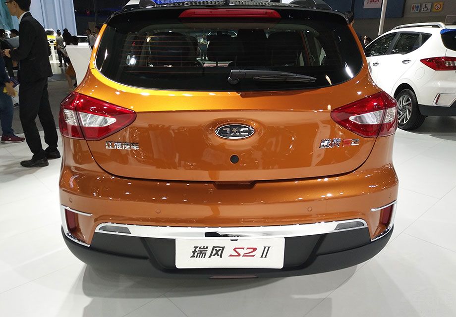 ��������S2�̳��˼��廯����ƣ��Ƹ����ɫ���ٿ�������ϵ����������˴����˲�С���Ӿ������