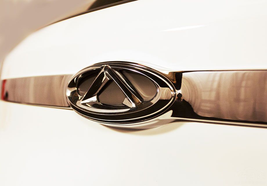 ��β�������������7�����ͣ�ֻ�����Ǽ�����һ����׳�ĶƸ�װ�Σ������7��ͺͺ�ĳ�β�����˻����㾦��Ч����