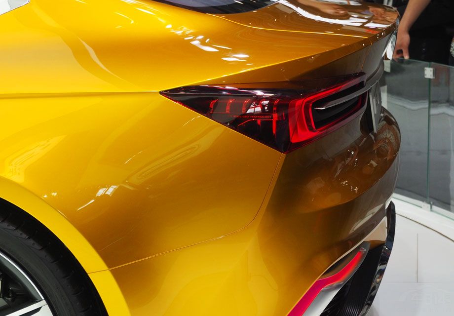 ����ʹ�ó������ǿ�Ľ�ɫ���ᣬ��ɫʹ�ü�Ϊ�󵨡�