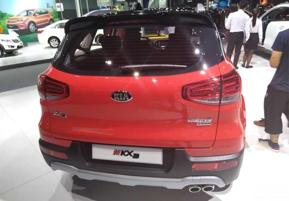 ����Ͽ�ͣ��³���β���仯�����󣬺�ɫ���������Ƕ��䳵�͵�ר����ơ�