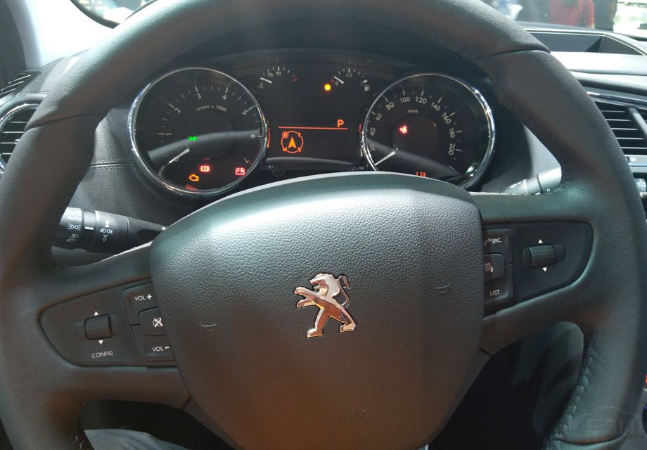 �������ͺͽṹ��Ȼ�Ѿ�ʹ���˶��꣬�������ڿ�������û���κι�ʱ�ĸо���