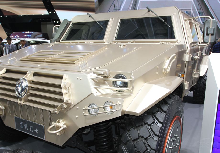 ������ʿ��ȷ�ǻ�������ԭ��Humvee���¿������������Ϳ����ʵ�����͵�����ʹ�ó����ȶ��Ը�ǿ��