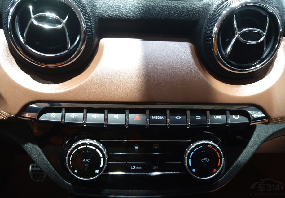 ����Q356������ʮ�ַḻ������7�������ǰ�����μ��ȡ�����Ӱ�񣬺��Ӿ����ȡ��˻�����ϵͳ��һӦ��ȫ�����û���������