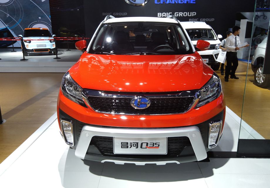 ����Q35�ǲ��ӵڶ���SUV��Ʒ����Ϊ����΢������������Ĳ���������SUV���棬���ɵ����������ơ����ԣ�����Q35��������Ʒ��ʮ��Ҫ�÷��ġ�