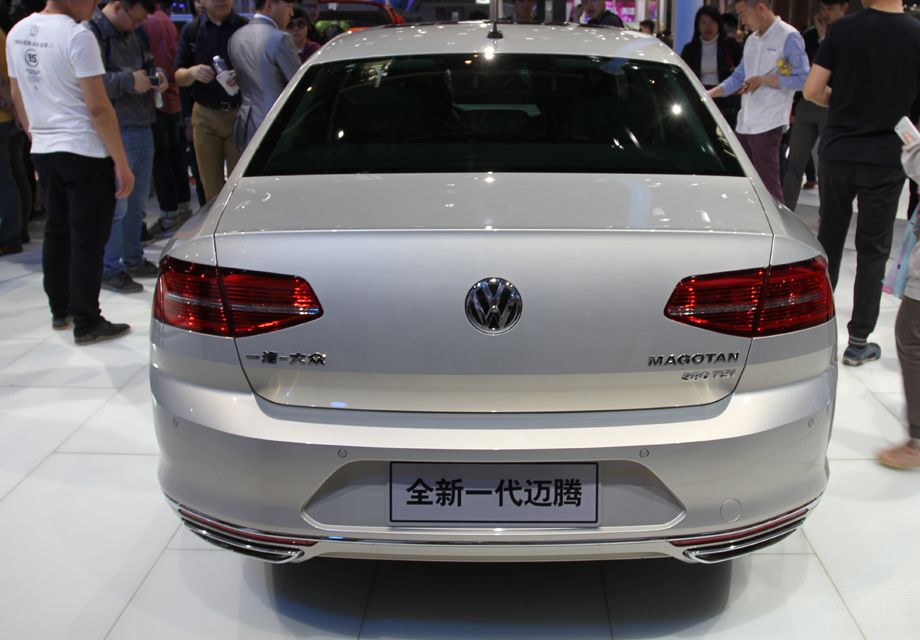 ȫ�����ڵĳ����ߴ�ֱ�Ϊ4866/1832/1464mm�������ϴ�����������59mm���ﵽ��2871mm��