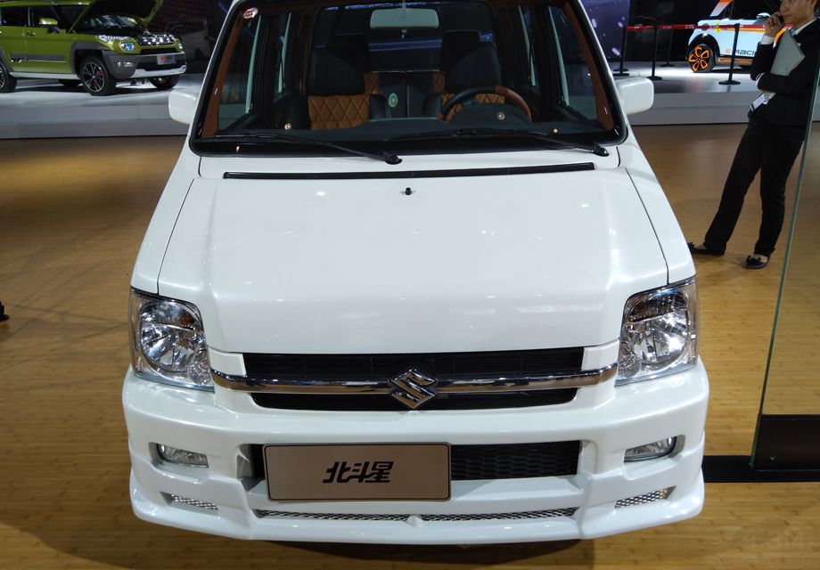 ��۷��棬�����������ձ�K-CAR����Ʒ�񣬷���ʵ�õ�������׷����С�ĳ����������Ŀռ䡣