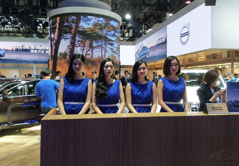 ����֪�����Ĺ�����ԱҲ�Ǳز����ٵġ���Щ�����ļ�һ��ְҵ�ġ�������ˡ��������������չ̨�������Աߡ�