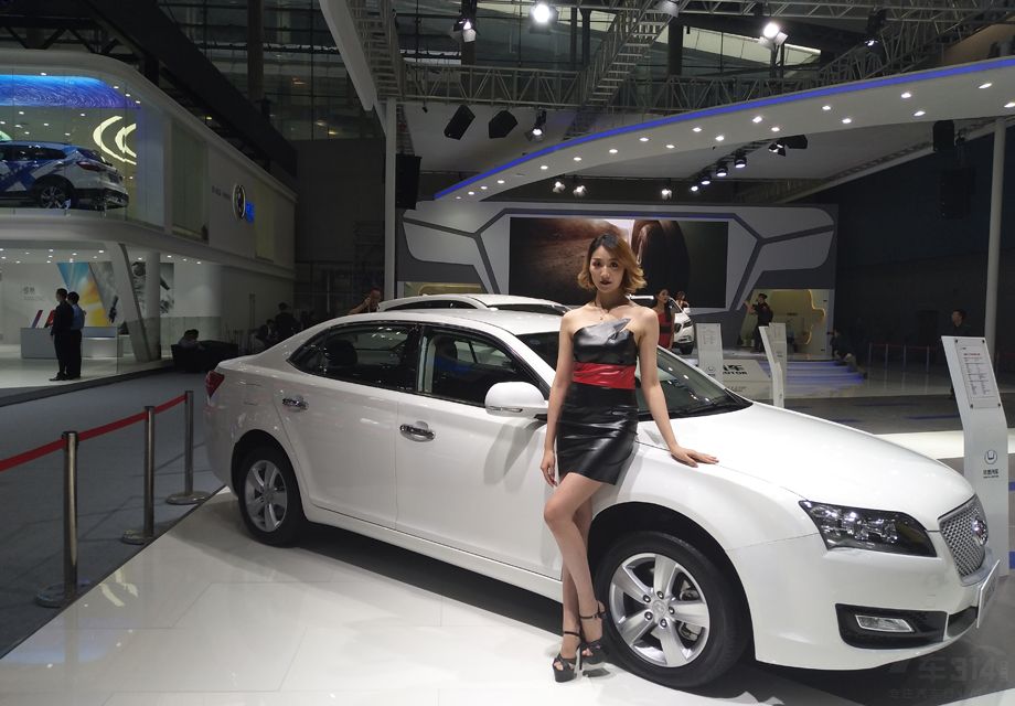 ��λ��Ů�Ķ̷��ø��ԣ�����������Ұ�Ե�������