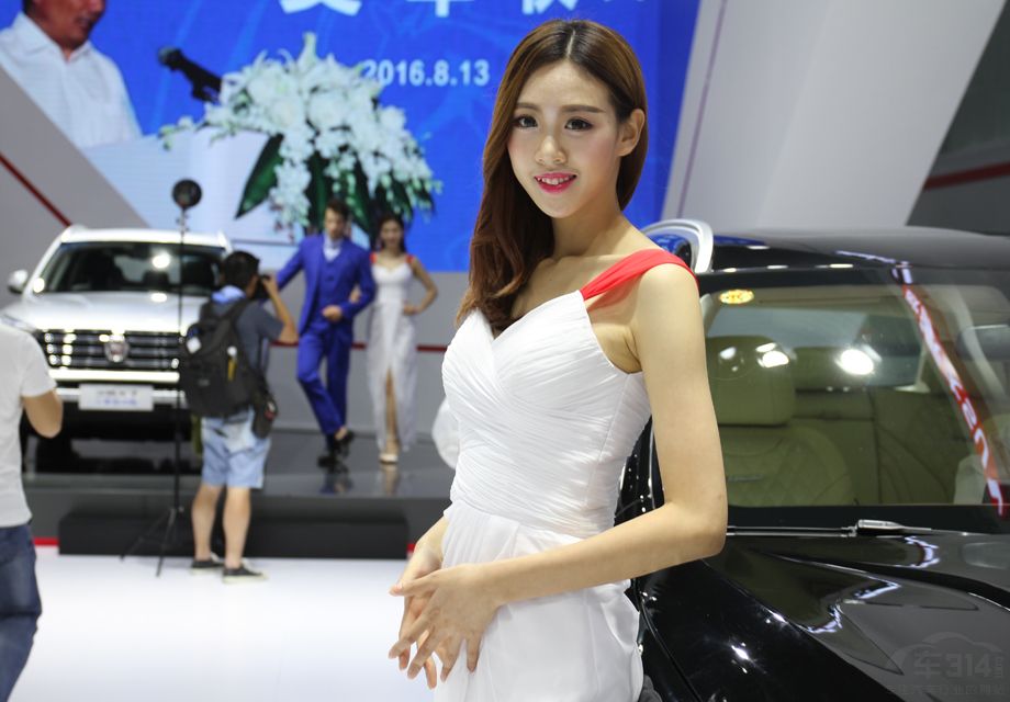 �����뿴һ�ۣ�Ц����ÿ���