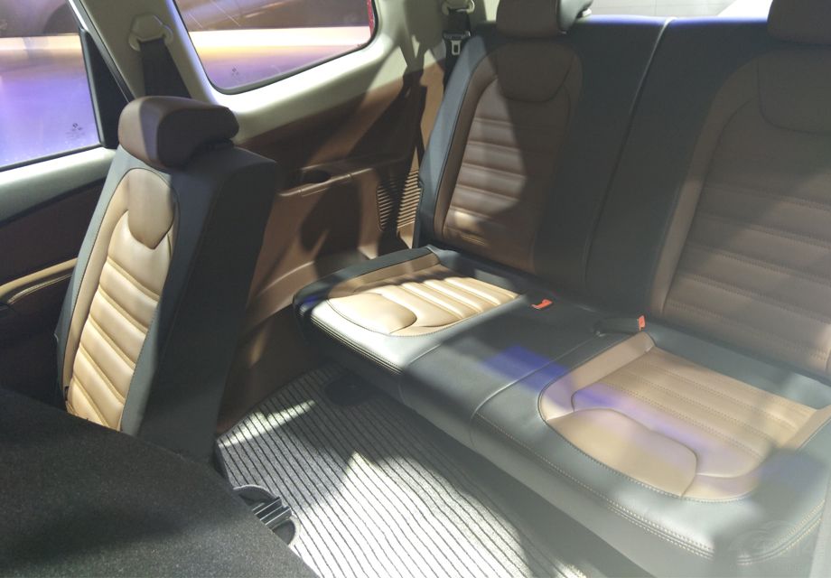 �������SX6���ڲ��ռ�ʮ�ֿ��������Ǻ��ſռ伸��������������ȳ�����