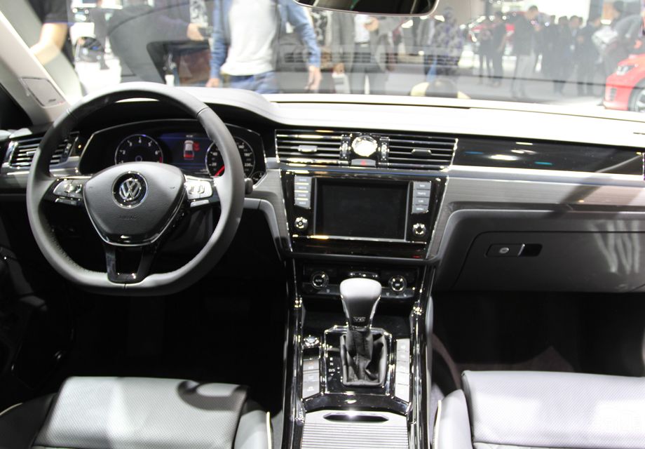 �԰��������ϱ����ż�������ľ�����ΰ塢�Լ����ֳ����ʸеĽ������װ�Σ�Ӫ������ߵ��ķ�Χ��