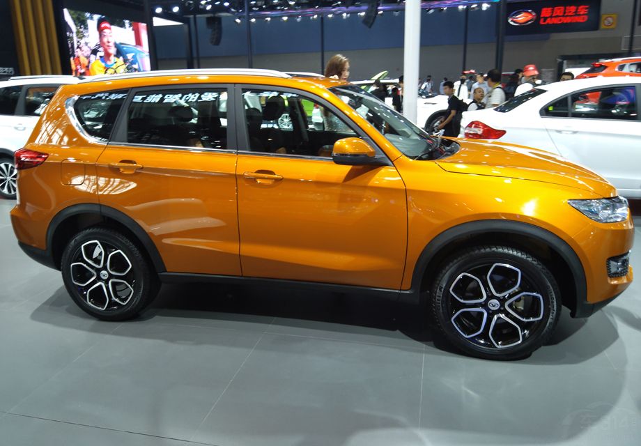 ����X3��������ɷ�����458����ɯ���١��������Ⱦ��䳵�͵����ʦ������ά����˹�����Բٵ���ɡ�