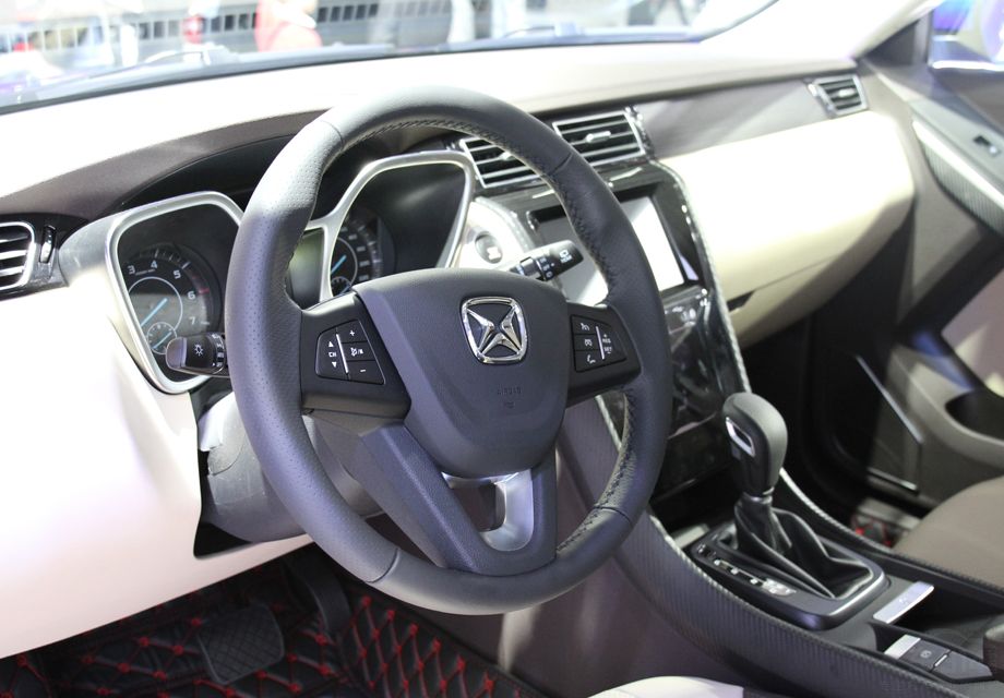 ������Ϊ�ḻ��ȫϵ����̥ѹ��⡢�����ȶ�ϵͳ��8Ӣ�紥�����ȣ�Ӧ�о��С�