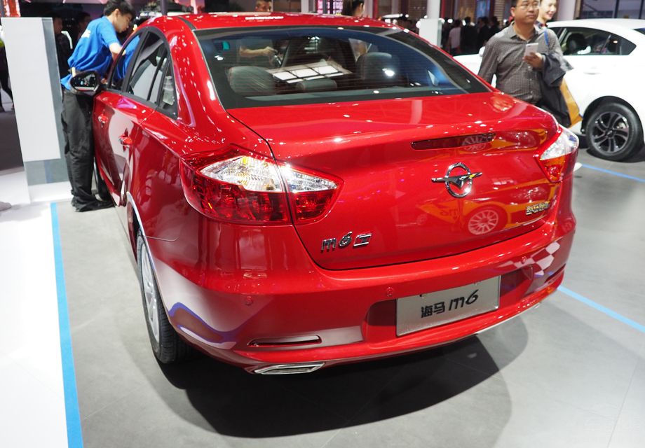 ����M6ʹ�õ������ֶ������ң����̵���ʮ�ֳ�ɫ�����Ըо��������ܲ�����