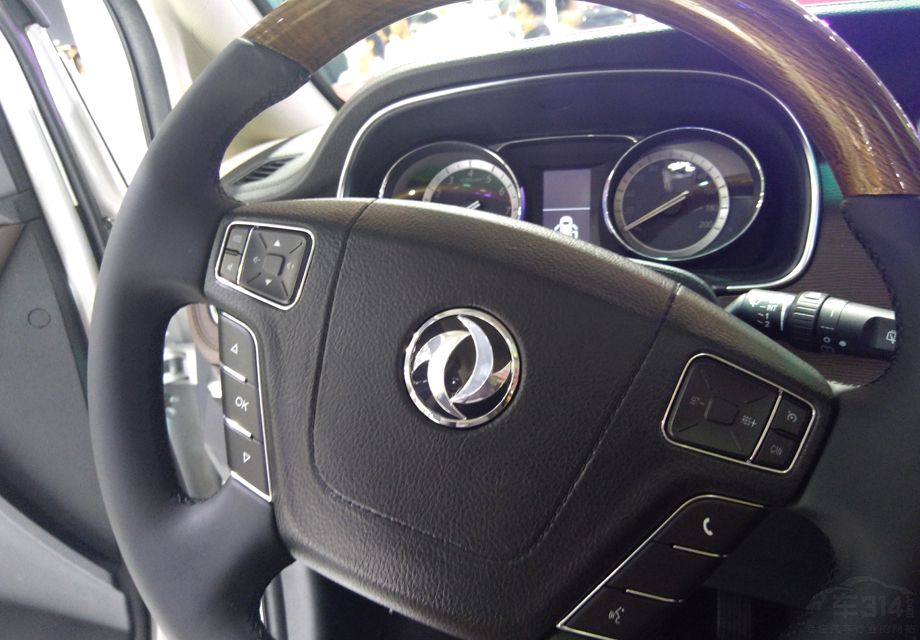 ���³���������Ҳ������������ȫϵ����ESP���п�̨8�����Һ������GPS����ϵͳ������Ӱ�񡢸߼�Ƥ�����Ρ��Զ��յ���17�����Ͻ���챡�