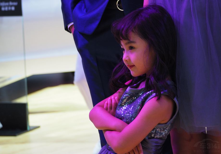 ��������ô������Ҳ�ڸǲ���С��Ů��ģ�Ŀɰ�