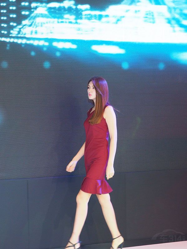 Ӳ�ǽ���չ��������һ�η�װ�㡣