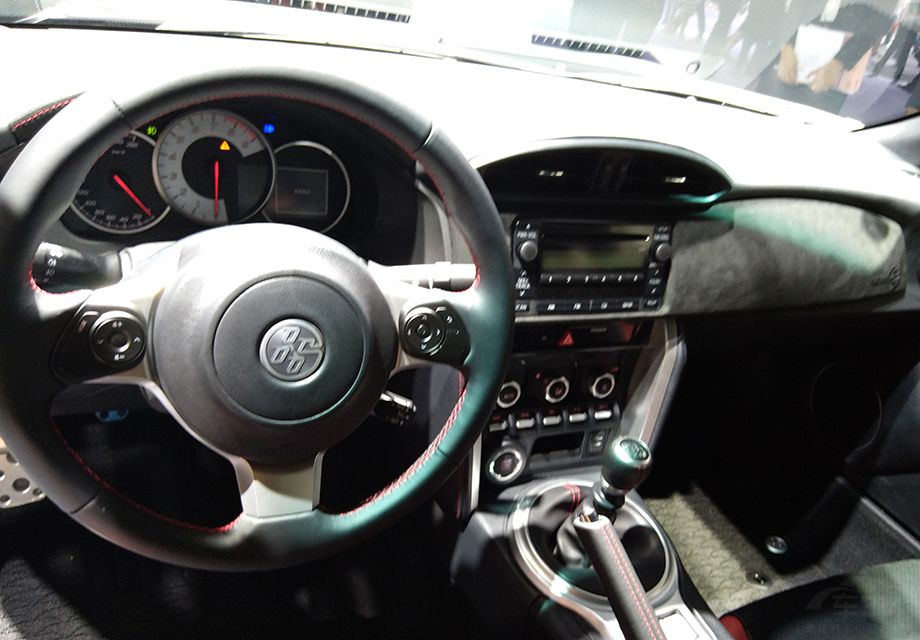 �������β��ô�����ɫ���ú�ɫ�ķ��߽��е�׺�����ּ򵥣��������ɱ��ַ���һ���ˮ׼��