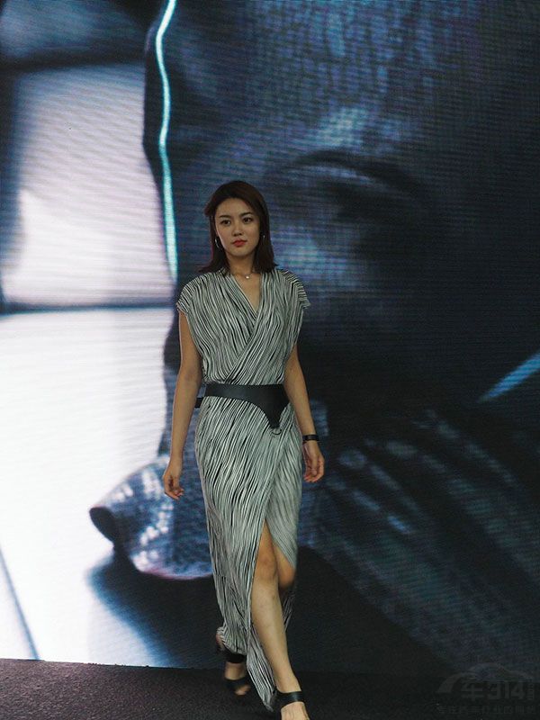 �Ǽ����е�󣬿������е�׳��