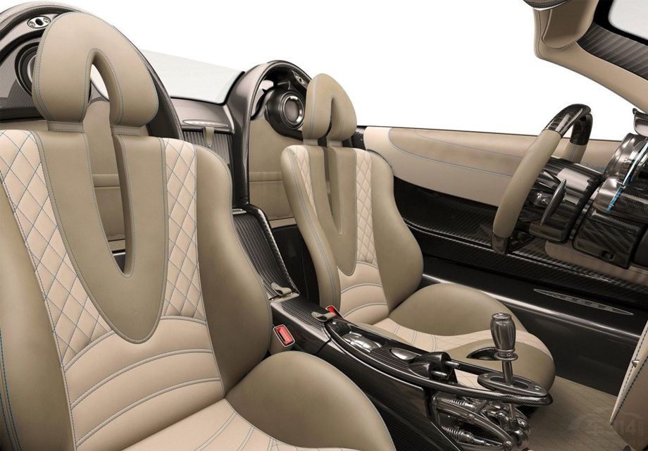 ������Huayra Roadster����������6.0T V12 AMG�������������764��������ֵŤ��1000N��m������˵�Ǳ��������Ľ��!