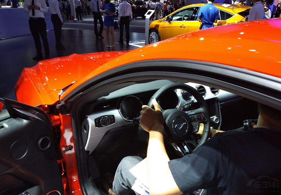 Ұ��ȫ�ڵ����δ��������˿���ΰ壬�ܷ������ŵ���ķ���п�̨���а���������Ƶĺܴ�ʹ�÷���