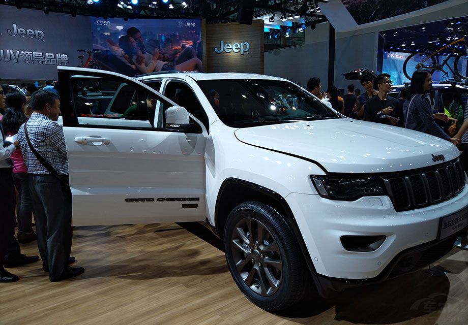 ���η��棬������Ϊ��ϵ����SUV����ɫ�����ȴ����������Ϻ���������Ҳ�Ե������ŵ�������Ķ�λ