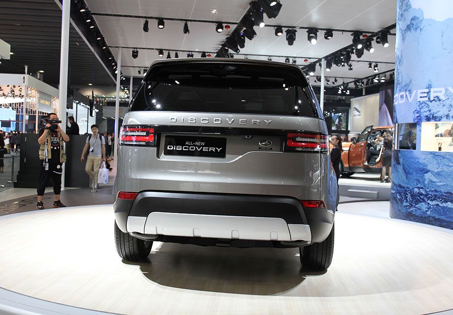 ·������5��װ���˵ڶ���ȫ���η���ϵͳ������ϵͳ��ÿ100�����Զ����һ�ε��Σ����Զ���ѡ������ʵļ�ʻģʽ��